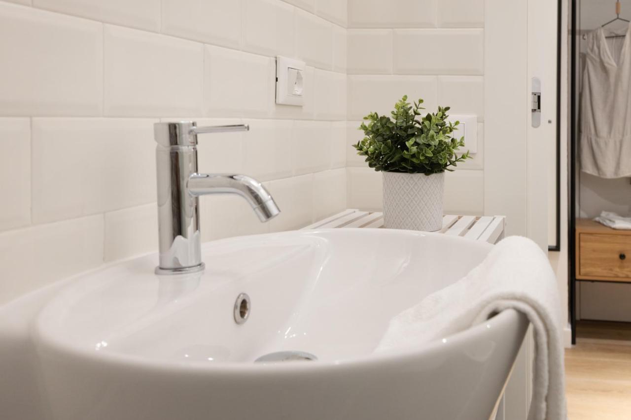 Revived Elegance In Trieste Luaran gambar